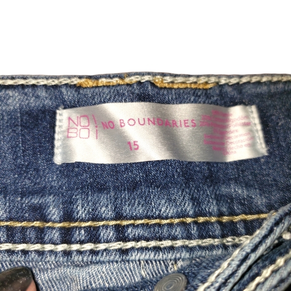 NB Cuffed Shorts - Picture 7 of 7